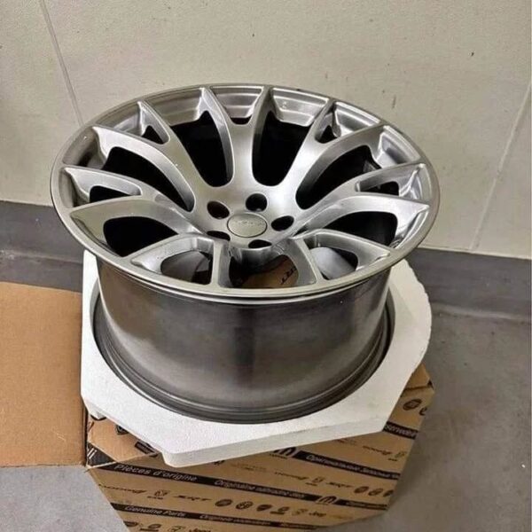 SRT 20" × 11" OEM Warp Speed Satin Carbon Wheels. - Image 2