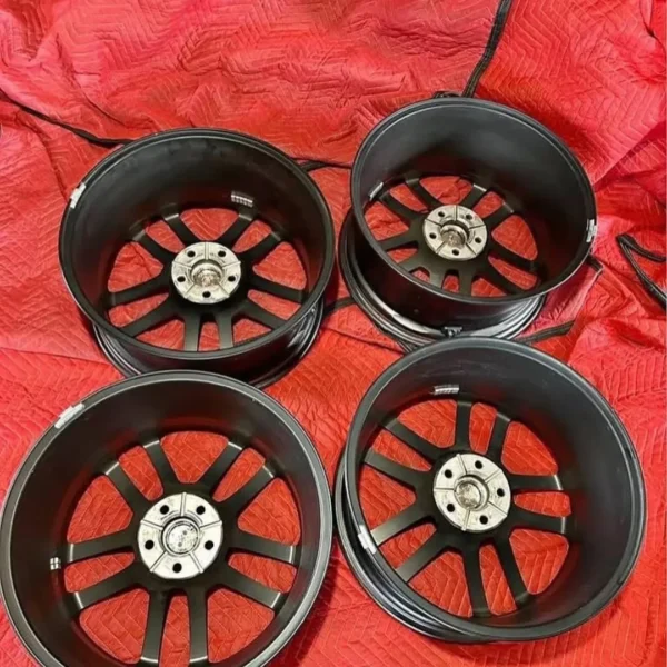 Dodge challenger/Charger Rims - Image 2