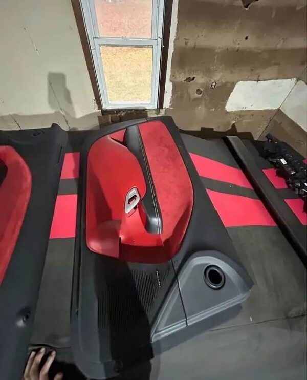 Dodge Challenger Interior Seats And Panels - Image 6