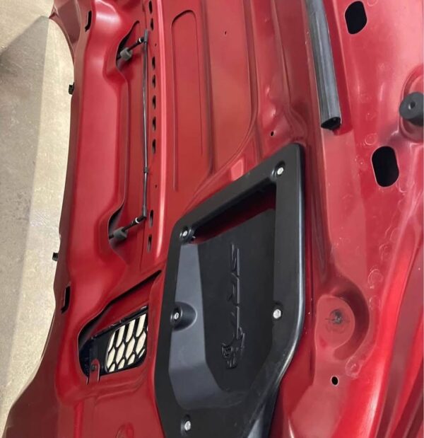 Dodge Charger Hellcat Red-eye Hood 2021 - Image 3